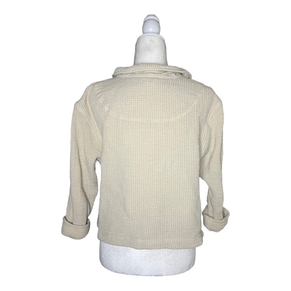 Cream Waffle-Knit Laggenlook Cardigan | Crossing Pointe | Linen Blend - Picture 4 of 5